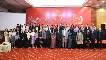 Diplomatic missions, foreign press agencies applauded for Vietnam’s successful year
